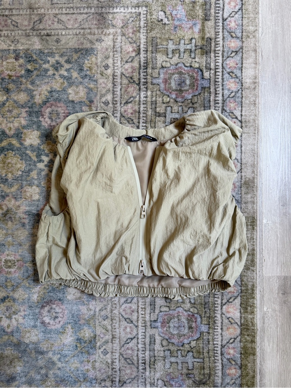 Zara Cream Cropped Zip-Front Puff Sleeve Top